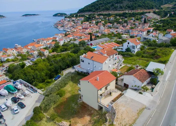 A Lovely And Cozy With A Breathtaking View 3* Vis