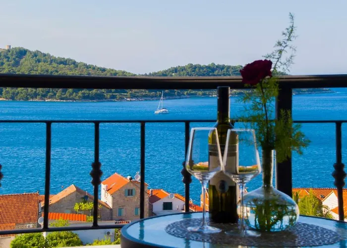 A Lovely And Cozy With A Breathtaking View